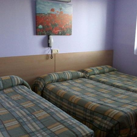 Hotel Buenos Aires Villafria Екстериор снимка